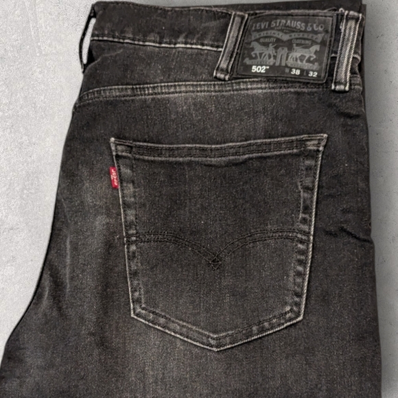 Levi's 502 - Picture 2 of 4